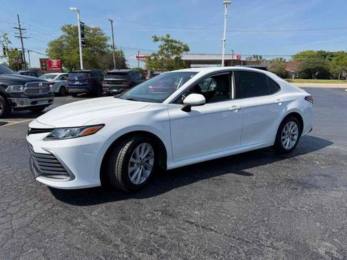 White 2022 Toyota Camry LE