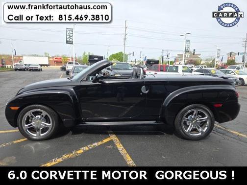 2005 Chevrolet SSR Base