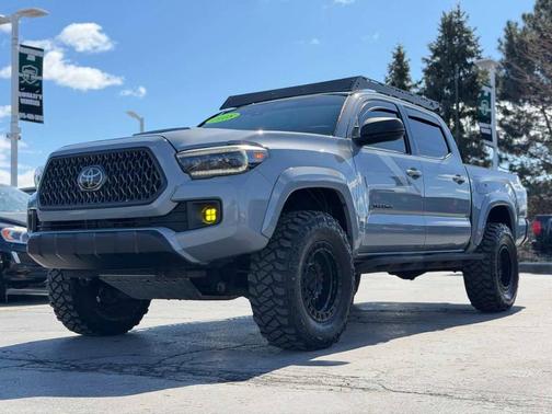 Cement 2018 Toyota Tacoma TRD Sport
