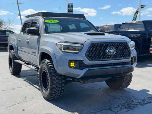Cement 2018 Toyota Tacoma TRD Sport