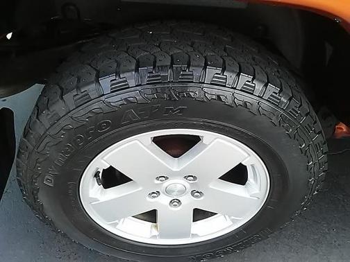 2011 Jeep Wrangler Sahara for sale in Frankfort, IL - image 32