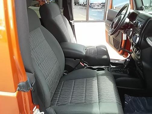 2011 Jeep Wrangler Sahara for sale in Frankfort, IL - image 25