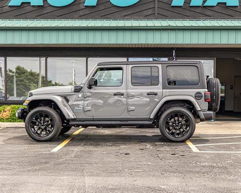 Sting Gray Clearcoat 2023 Jeep Wrangler 4xe Sahara
