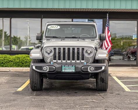 Sting Gray Clearcoat 2023 Jeep Wrangler 4xe Sahara