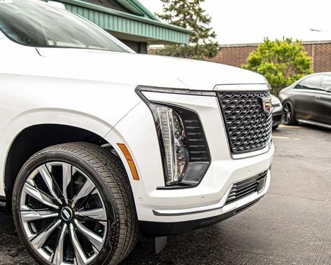 Crystal White Tri-Coat 2025 Cadillac Escalade ESV Premium Luxury