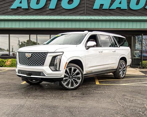 Crystal White Tri-Coat 2025 Cadillac Escalade ESV Premium Luxury