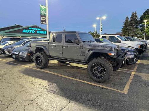 Sting Gray Clearcoat 2020 Jeep Gladiator Sport
