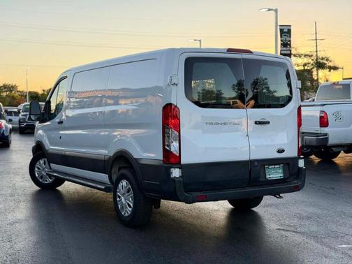 Oxford White 2019 Ford Transit-250 Base