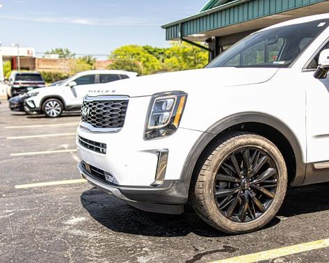 Glacial White Pearl 2022 Kia Telluride SX