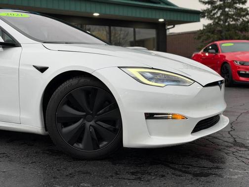 Pearl White Multi 2021 Tesla Model S Plaid