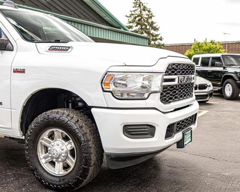 Bright White Clearcoat 2022 RAM 2500 Tradesman