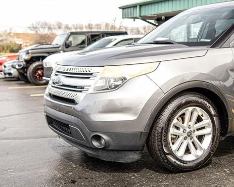 Sterling Gray Metallic 2011 Ford Explorer XLT