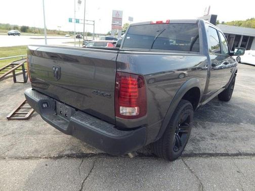 2024 RAM 1500 Classic Warlock Crew Cab 4x4 5'7' Box