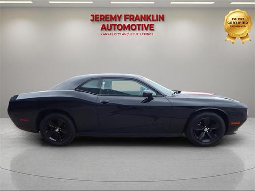 2016 Dodge Challenger SXT