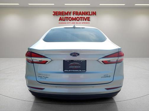 2019 Ford Fusion Hybrid SE