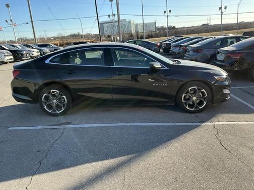 2023 Chevrolet Malibu FWD 1LT