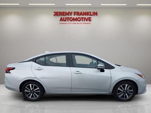 2021 Nissan Versa 1.6 SV