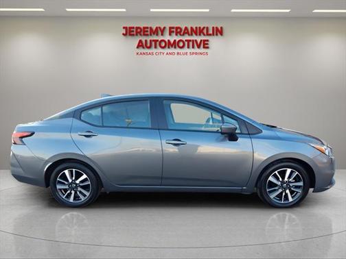 2021 Nissan Versa 1.6 SV