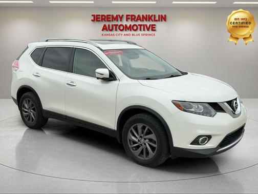 Pearl White 2016 Nissan Rogue SL