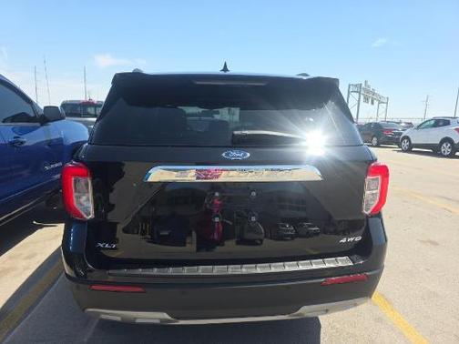 Black Metallic 2023 Ford Explorer XLT