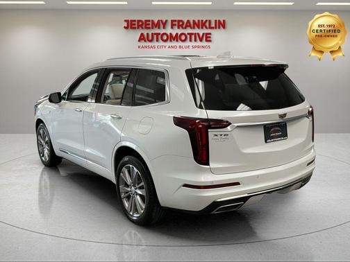 2023 Cadillac XT6 Premium Luxury FWD