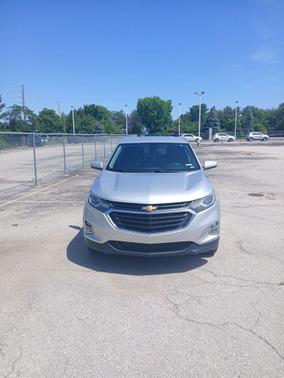 Silver Ice Metallic 2020 Chevrolet Equinox 1LT