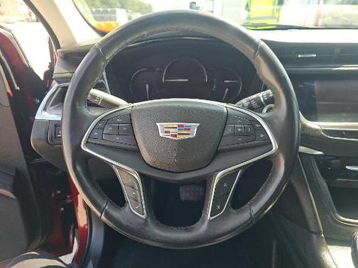Red Passion Tintcoat 2017 Cadillac XT5 Luxury