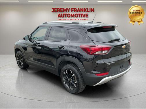 Mosaic Black Metallic 2023 Chevrolet Trailblazer LT