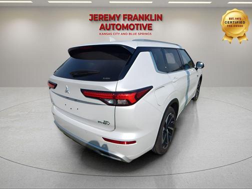 2023 Mitsubishi Outlander PHEV SEL