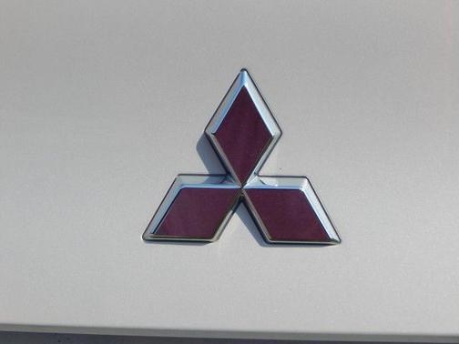 2023 Mitsubishi Outlander PHEV SEL