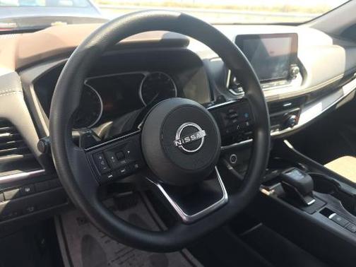 Super Black 2023 Nissan Rogue SV