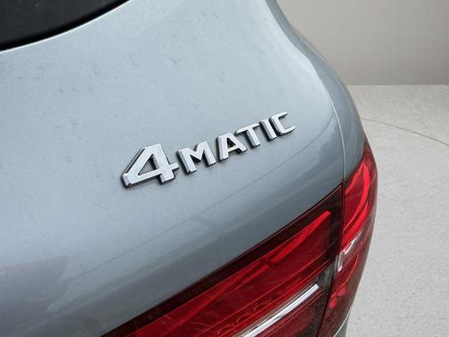 2017 Mercedes-Benz GLC 300 4MATIC