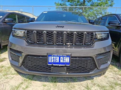 2025 Jeep Grand Cherokee Altitude