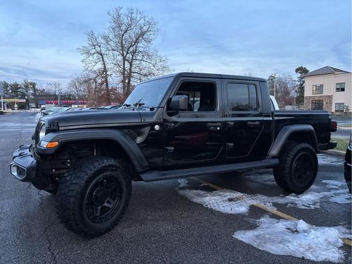 2020 Jeep Gladiator Overland