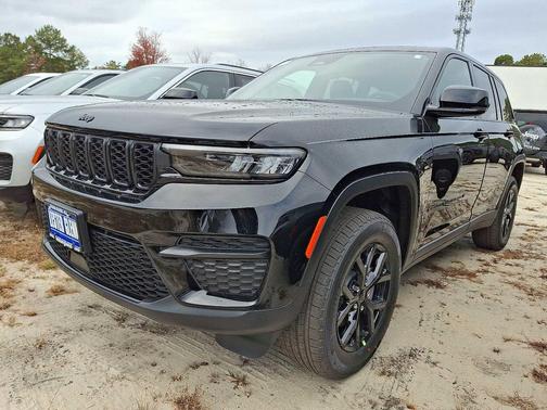 2025 Jeep Grand Cherokee Altitude