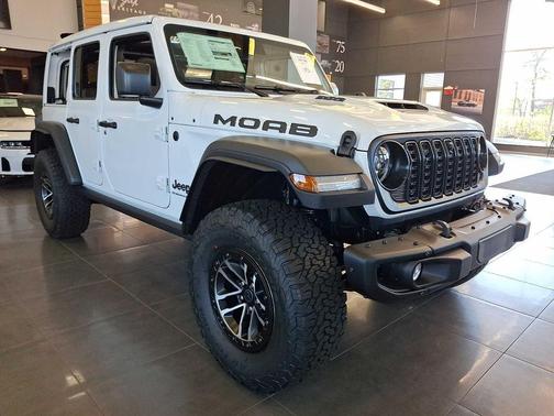 bright white clearcoat 2026 Jeep Wrangler 4-Door Moab 392 4x4
