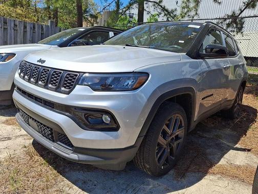 Silver Zynith Metallic Clearcoat 2026 Jeep Compass Limited