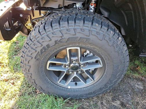 2026 Jeep Gladiator Mojave X