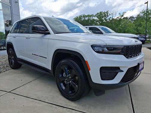 2025 Jeep Grand Cherokee Altitude