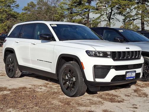 2026 Jeep Grand Cherokee Altitude