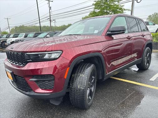 2022 Jeep Grand Cherokee Altitude