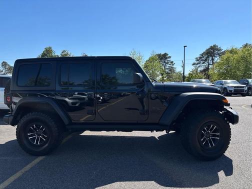 Black Clearcoat 2025 Jeep Wrangler Willys