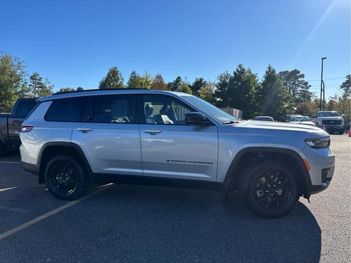 2025 Jeep Grand Cherokee L Altitude