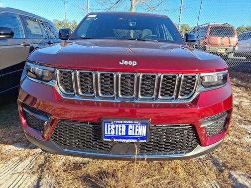 2025 Jeep Grand Cherokee Laredo