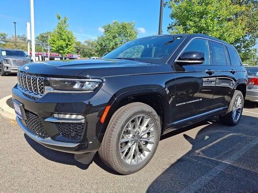 2025 Jeep Grand Cherokee Summit