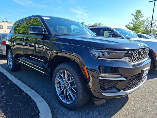 2025 Jeep Grand Cherokee Summit
