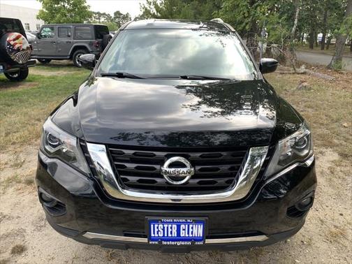 Magnetic Black Pearl 2019 Nissan Pathfinder SV