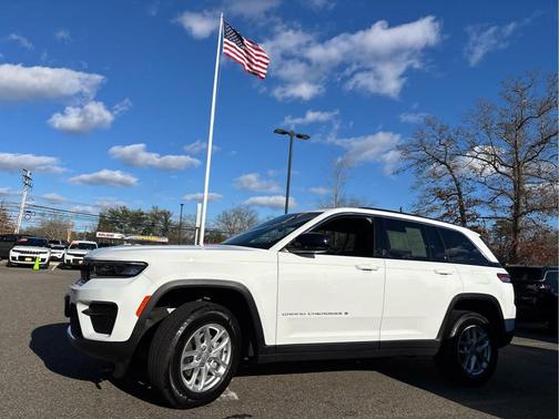 2024 Jeep Grand Cherokee Laredo