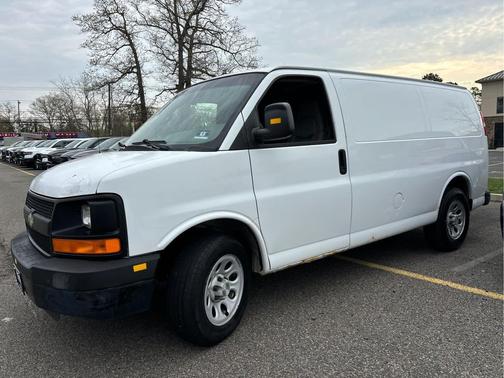 2009 Chevrolet Express 1500 Base