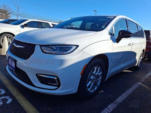 2026 Chrysler Pacifica L